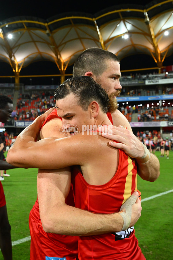 AFL 2025 Round 24 - Gold Coast v Essendon - A-61802814