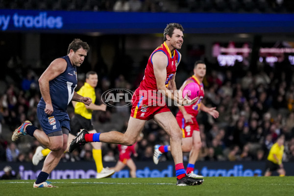 AFL 2025 Media - AFL Legends Match - A-61895973