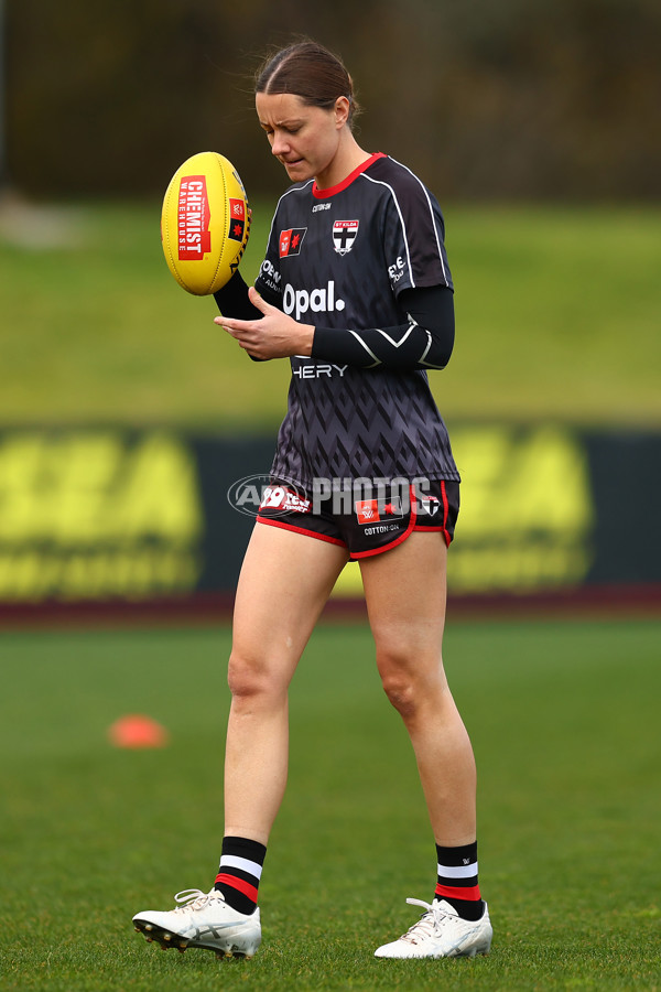 AFLW 2025 Round 03 - Euro-Yroke v Waalitj Marawar - A-62087880