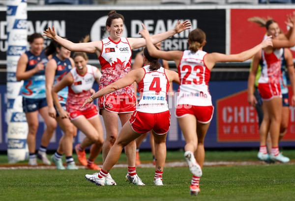 AFLW 2025 Round 03 - Geelong v Sydney - A-62099743