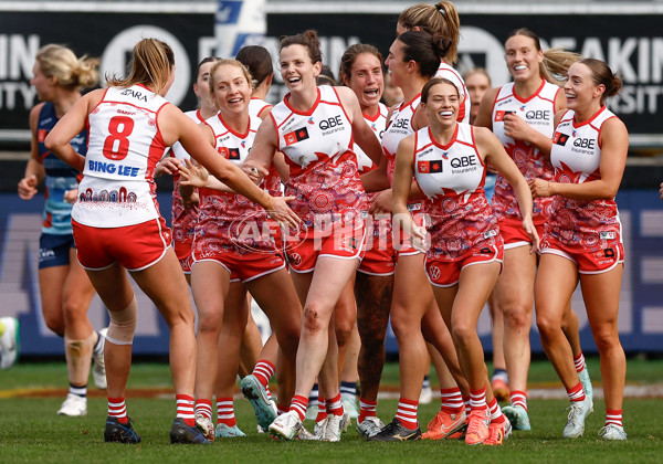 AFLW 2025 Round 03 - Geelong v Sydney - A-62101638