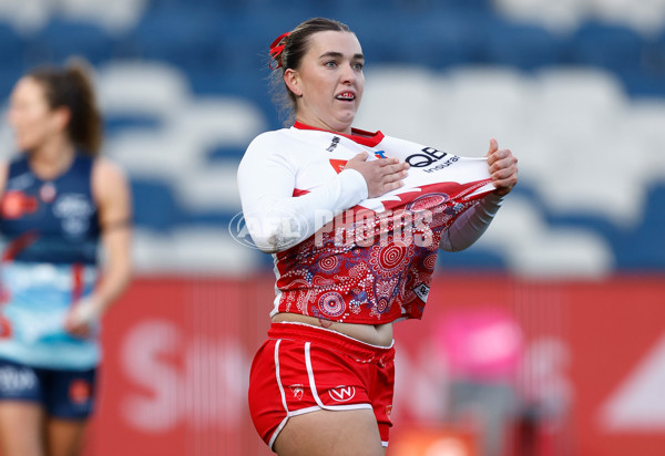 AFLW 2025 Round 03 - Geelong v Sydney - A-62104851