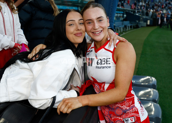 AFLW 2025 Round 03 - Geelong v Sydney - A-62109178
