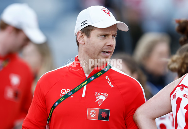 AFLW 2025 Round 03 - Geelong v Sydney - A-62113228