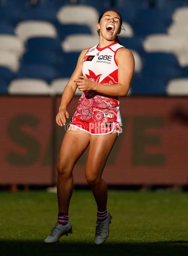 AFLW 2025 Round 03 - Geelong v Sydney - A-62113273
