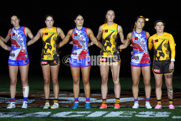 AFLW 2025 Round 03 - Western Bulldogs v Hawthorn - A-62128540