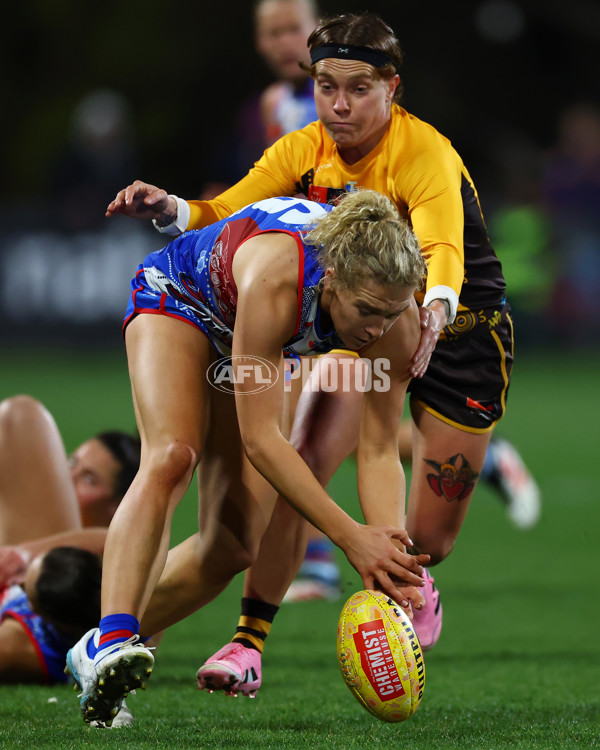 AFLW 2025 Round 03 - Western Bulldogs v Hawthorn - A-62128546