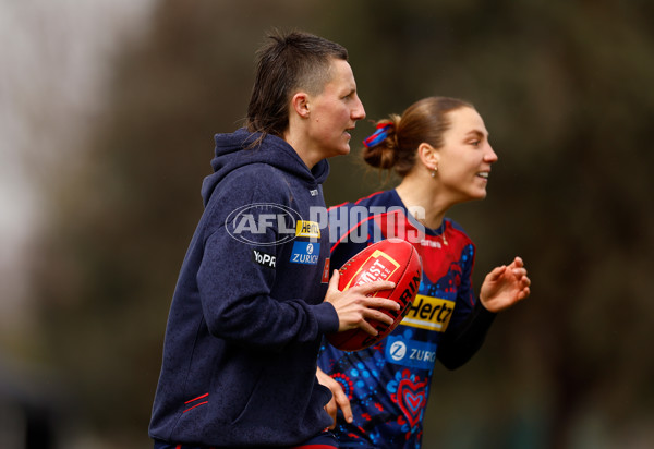 AFLW 2025 Round 03 - Collingwood v Narrm - A-62137646