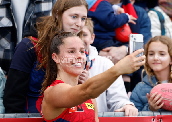 AFLW 2025 Round 03 - Collingwood v Narrm - A-62144503