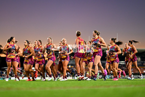 AFLW 2025 Round 03 - Brisbane v Carlton - A-62157244