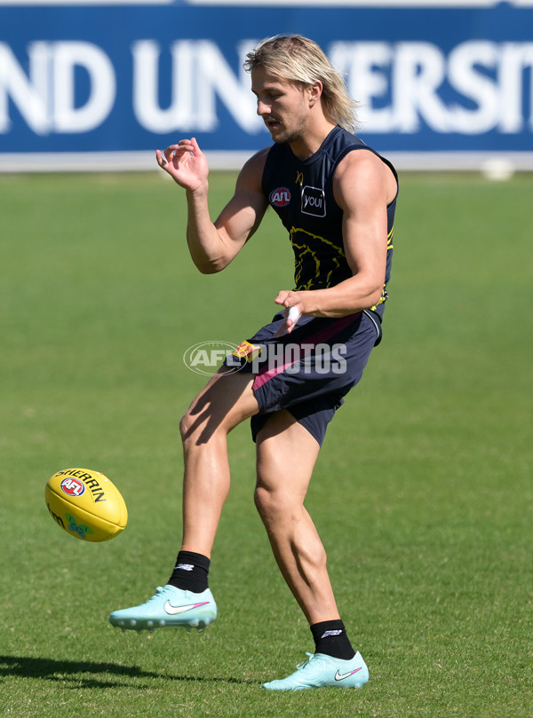 AFL 2025 Training - Brisbane 020925 - A-62167502