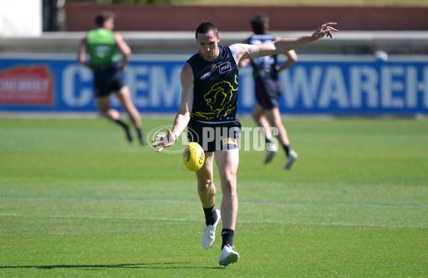 AFL 2025 Training - Brisbane 020925 - A-62167571