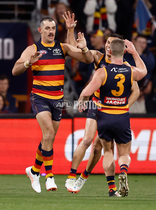 AFL 2025 First Qualifying Final - Adelaide v Collingwood - A-62213548