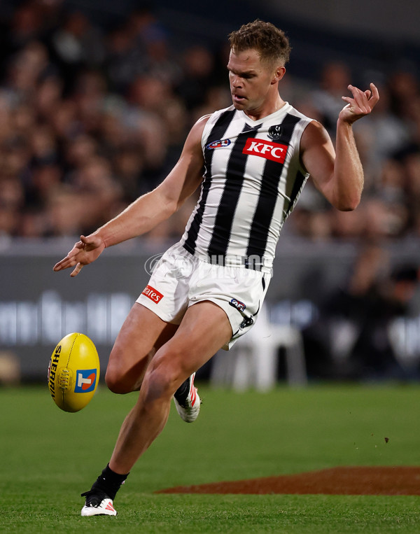 AFL 2025 First Qualifying Final - Adelaide v Collingwood - A-62216036