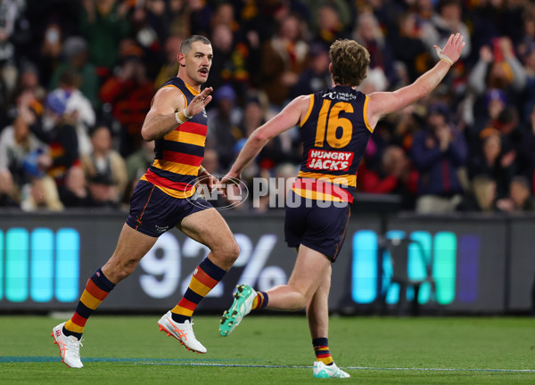 AFL 2025 First Qualifying Final - Adelaide v Collingwood - A-62216095