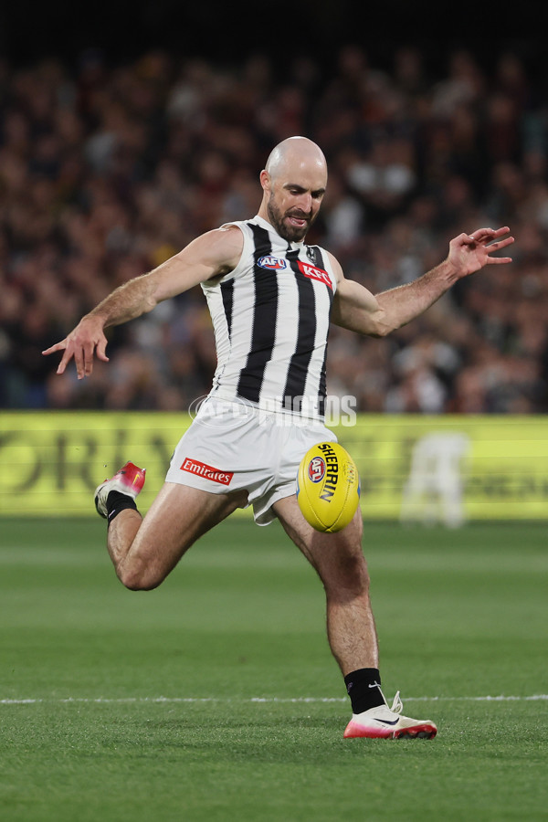 AFL 2025 First Qualifying Final - Adelaide v Collingwood - A-62217799