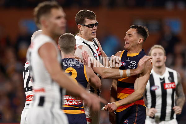 AFL 2025 First Qualifying Final - Adelaide v Collingwood - A-62218330