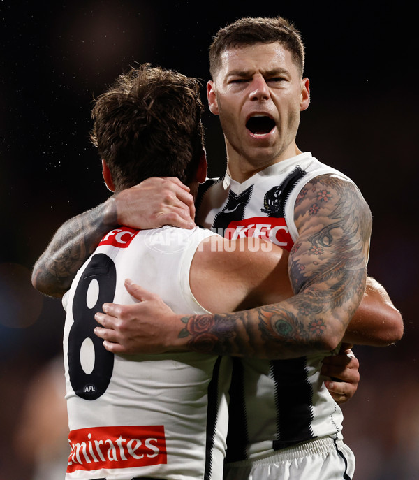 AFL 2025 First Qualifying Final - Adelaide v Collingwood - A-62220808