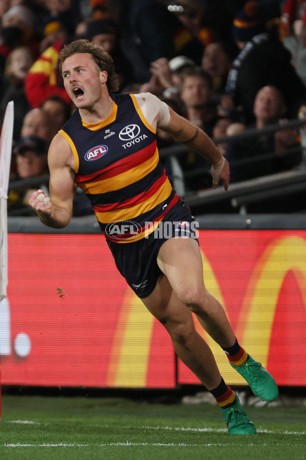 AFL 2025 First Qualifying Final - Adelaide v Collingwood - A-62220829