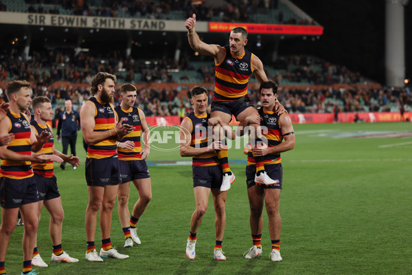 AFL 2025 First Qualifying Final - Adelaide v Collingwood - A-62223220