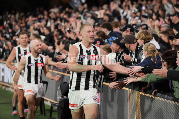 AFL 2025 First Qualifying Final - Adelaide v Collingwood - A-62225254