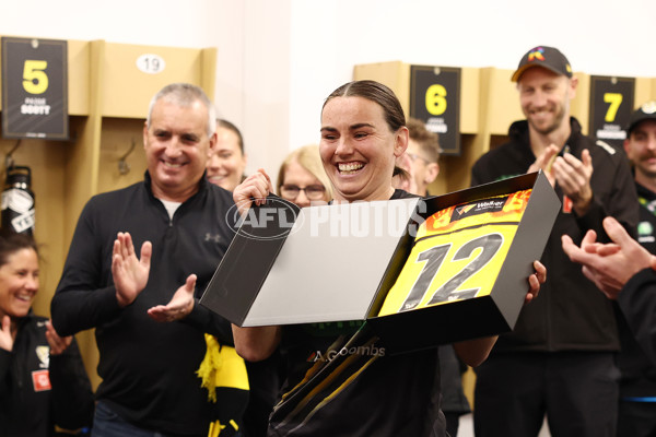 AFLW 2025 Round 04 - Narrm v Richmond - A-62252098
