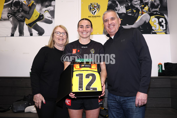 AFLW 2025 Round 04 - Narrm v Richmond - A-62252099