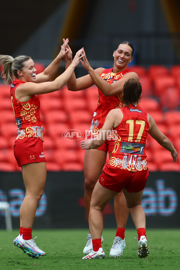AFLW 2025 Round 04 - Gold Coast v GWS - A-62257331