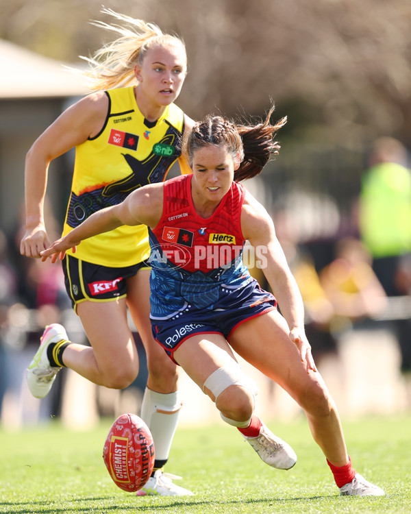 AFLW 2025 Round 04 - Narrm v Richmond - A-62257399