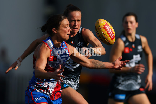 AFLW 2025 Round 04 - Carlton v Western Bulldogs - A-62271915