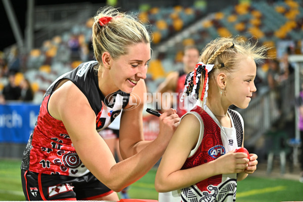 AFLW 2025 Round 04 - Hawthorn v Euro-Yroke - A-62301061