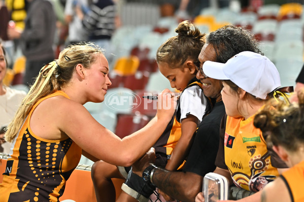 AFLW 2025 Round 04 - Hawthorn v Euro-Yroke - A-62306195