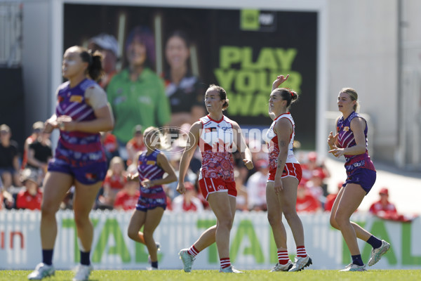 AFLW 2025 Round 04 - Sydney v Walyalup - A-62319818
