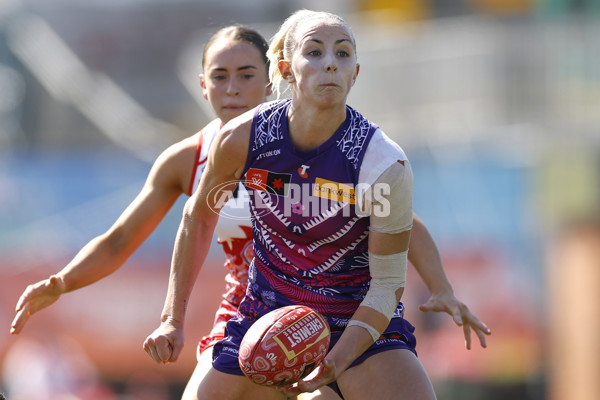 AFLW 2025 Round 04 - Sydney v Walyalup - A-62319825