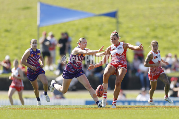 AFLW 2025 Round 04 - Sydney v Walyalup - A-62322469
