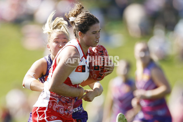 AFLW 2025 Round 04 - Sydney v Walyalup - A-62323215