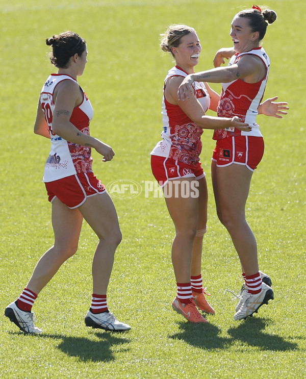 AFLW 2025 Round 04 - Sydney v Walyalup - A-62325746