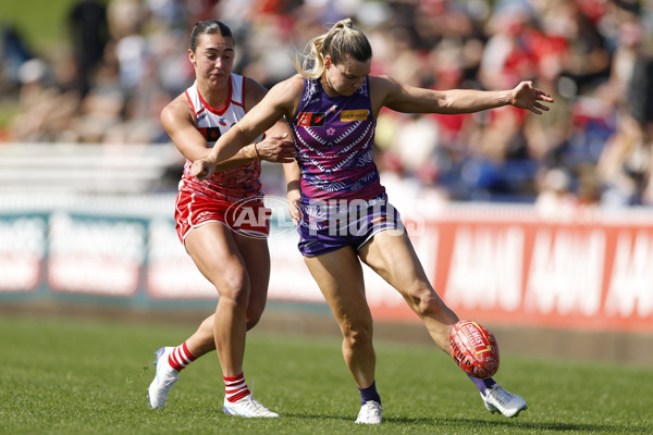 AFLW 2025 Round 04 - Sydney v Walyalup - A-62325908