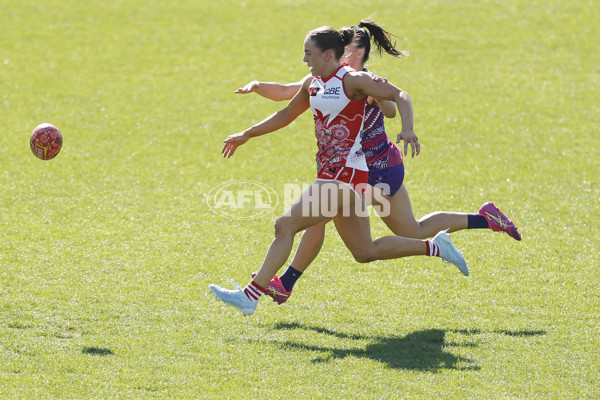 AFLW 2025 Round 04 - Sydney v Walyalup - A-62325940