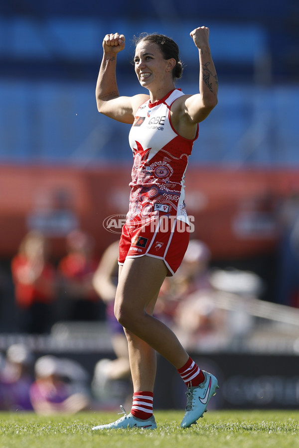 AFLW 2025 Round 04 - Sydney v Walyalup - A-62325983