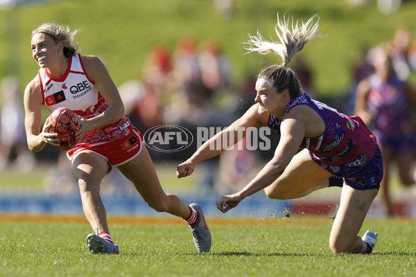 AFLW 2025 Round 04 - Sydney v Walyalup - A-62328825
