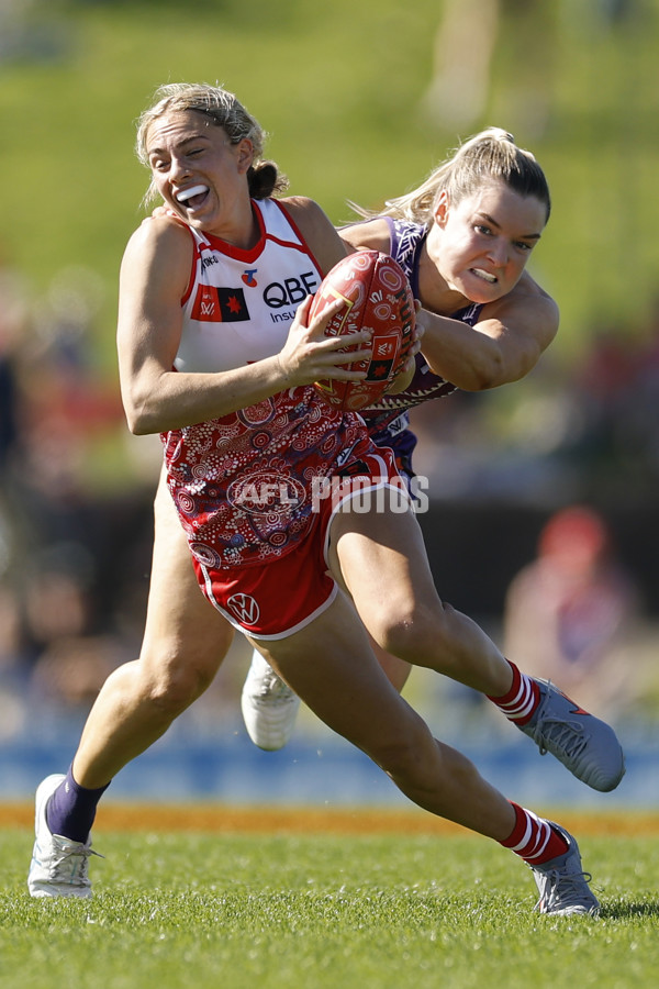 AFLW 2025 Round 04 - Sydney v Walyalup - A-62329143