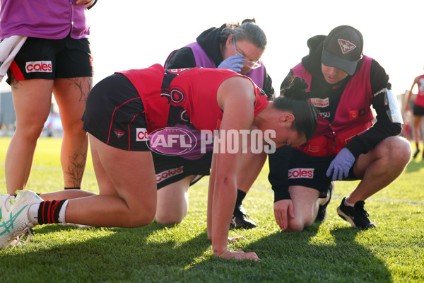 AFLW 2025 Round 04 - Essendon v Geelong - A-62334942