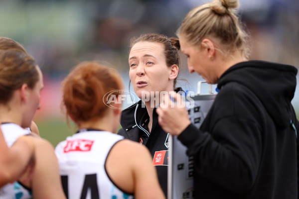 AFLW 2025 Round 04 - Waalitj Marawar v Yartapuulti - A-62338279