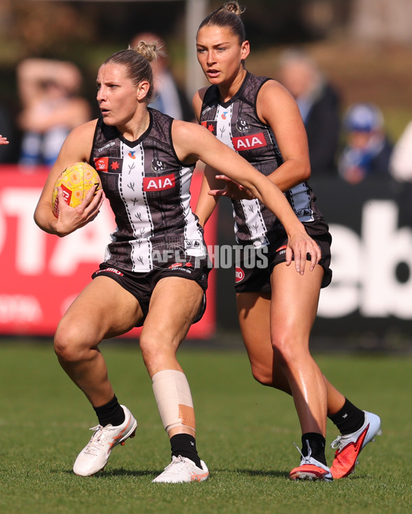 AFLW 2025 Round 04 - North Melbourne v Collingwood - A-62338967