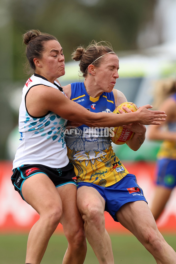 AFLW 2025 Round 04 - Waalitj Marawar v Yartapuulti - A-62341252