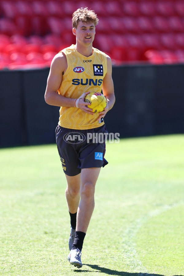 AFL 2025 Training - Gold Coast 110925 - A-62531612