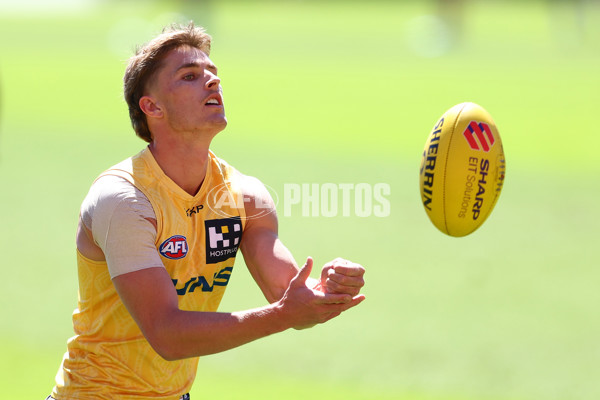 AFL 2025 Training - Gold Coast 110925 - A-62534903