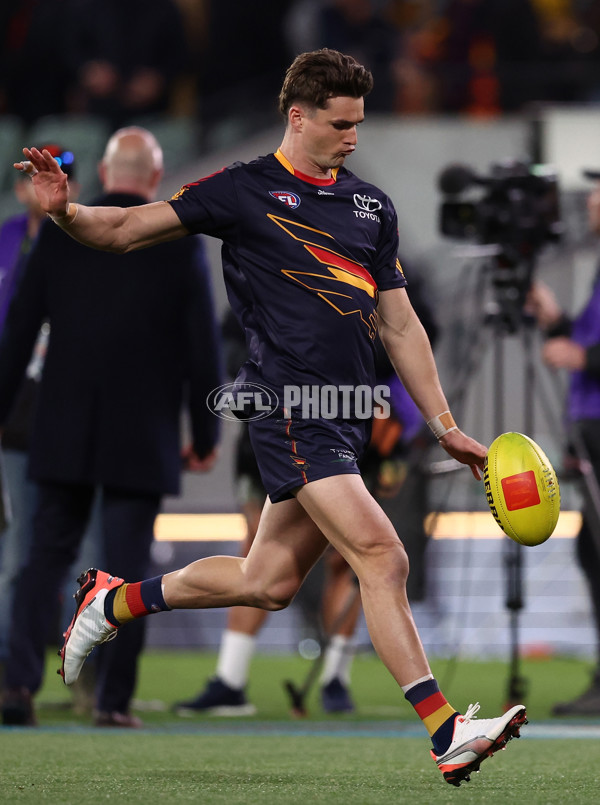 AFL 2025 First Semi Final - Adelaide v Hawthorn - A-62562151