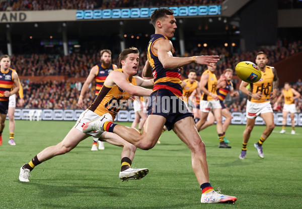 AFL 2025 First Semi Final - Adelaide v Hawthorn - A-62565215
